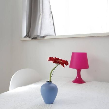 Apartment At Rostock - Pink Exteriör bild